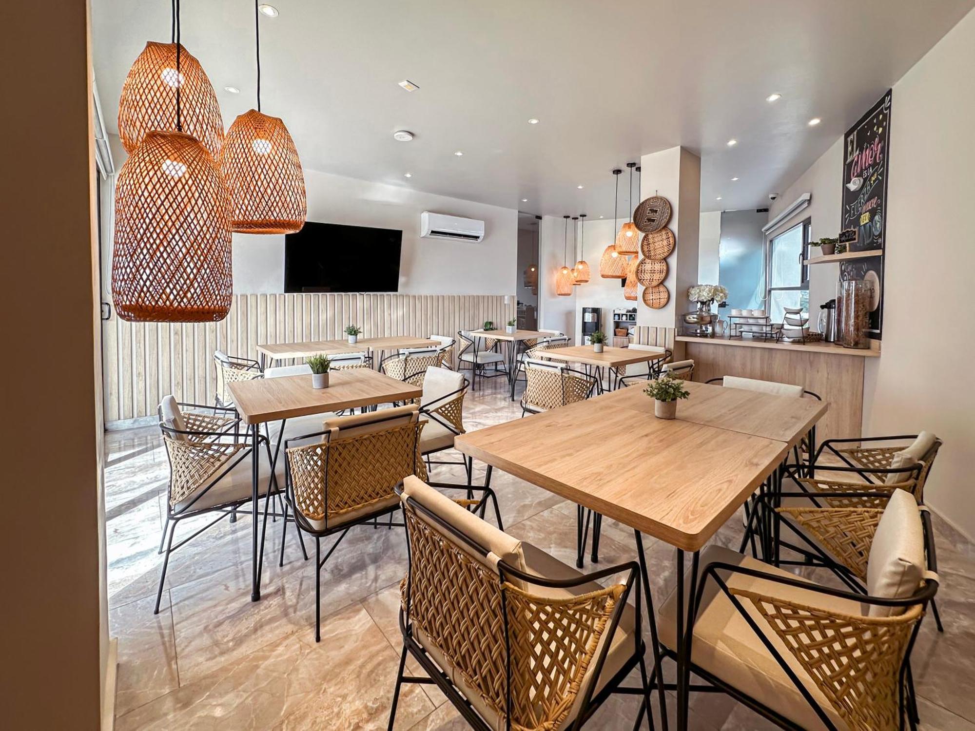 De Mae Hotel 4*